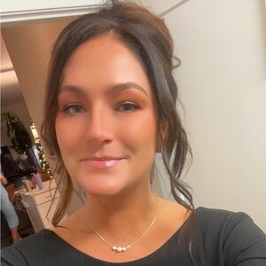 Meet your Posher, Courtney